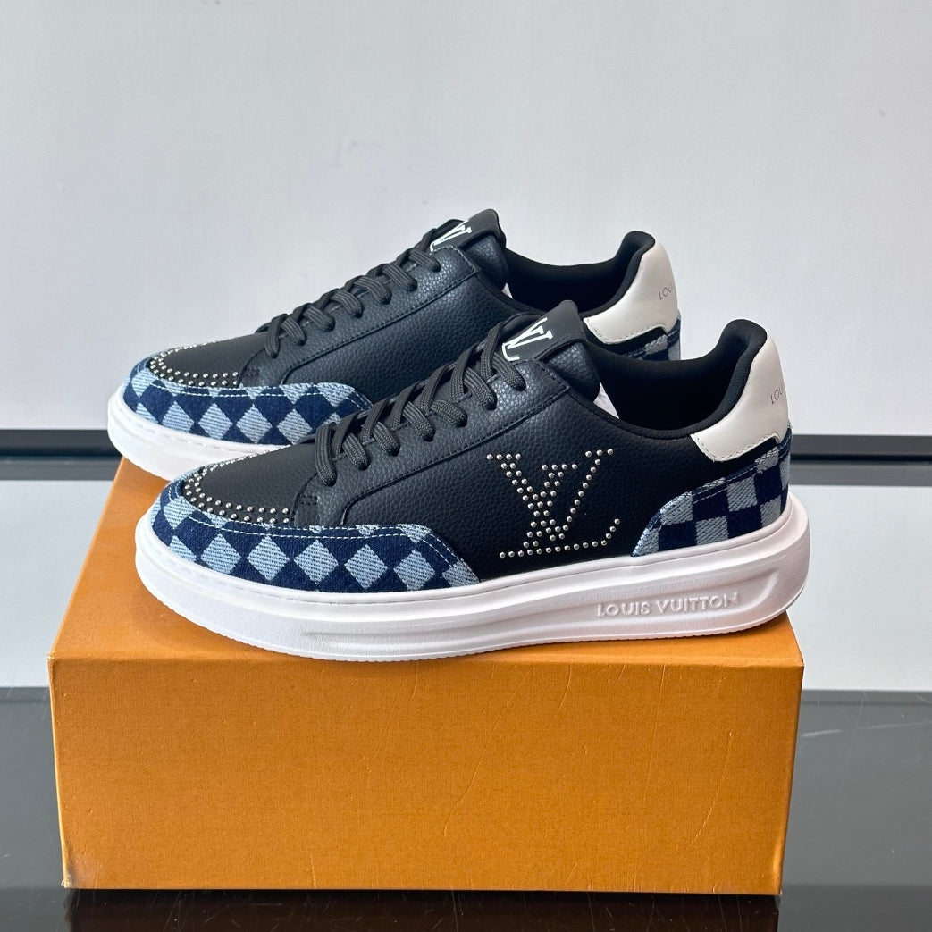 Men's casual sneakers