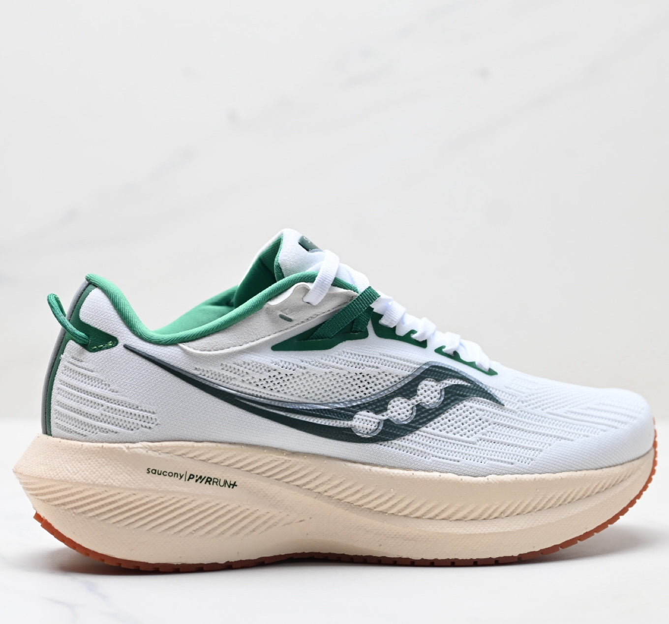 Saucony Triumph 21 Beige-Red Ultralight Running Sneaker