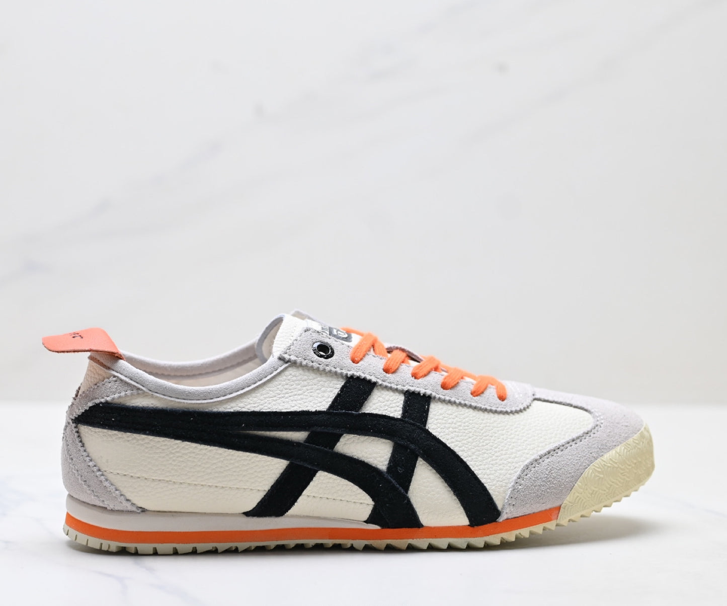 Onitsuka Tiger Mexico 66 Deluxe Sneaker