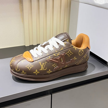 Men's casual sneakers