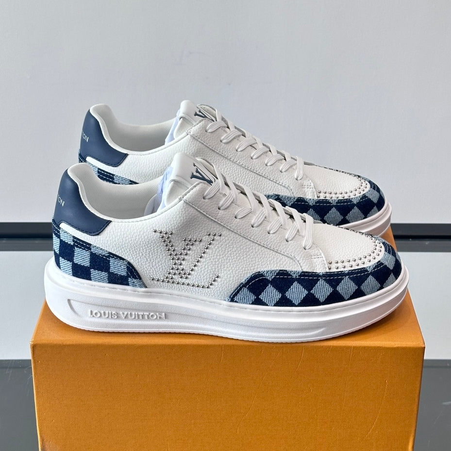 Men's casual sneakers