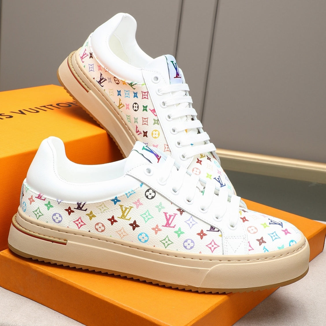 Men's casual sneakers