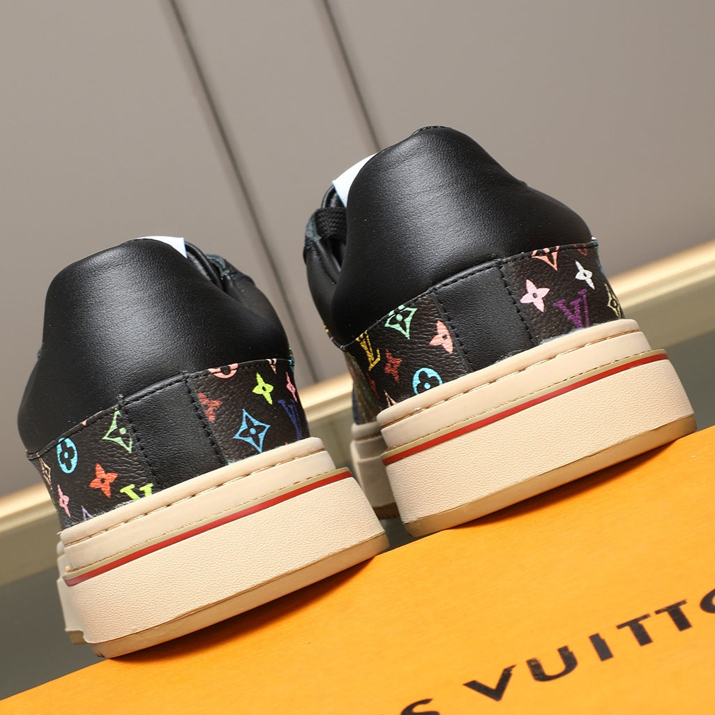 Men's casual sneakers