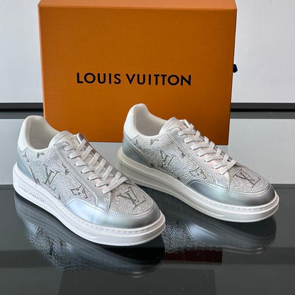 Men's casual sneakers