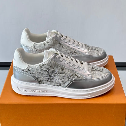 Men's casual sneakers