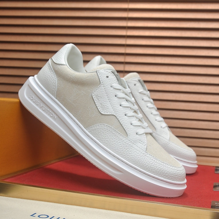 Men's casual sneakers