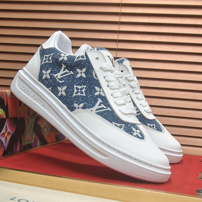 Men's casual sneakers