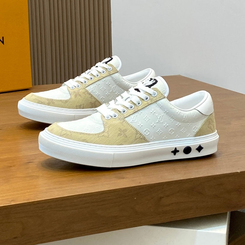Men's casual sneakers
