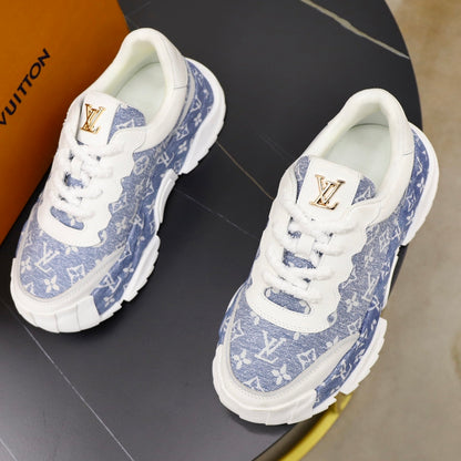 Men's casual sneakers