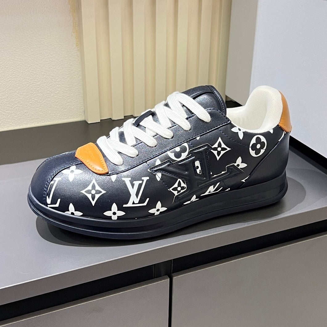 Men's casual sneakers