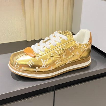 Men's casual sneakers