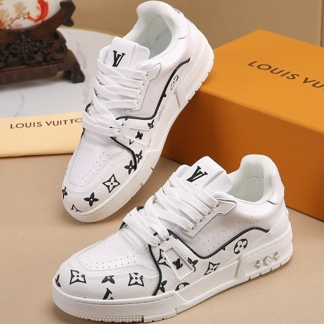 Men's casual sneakers