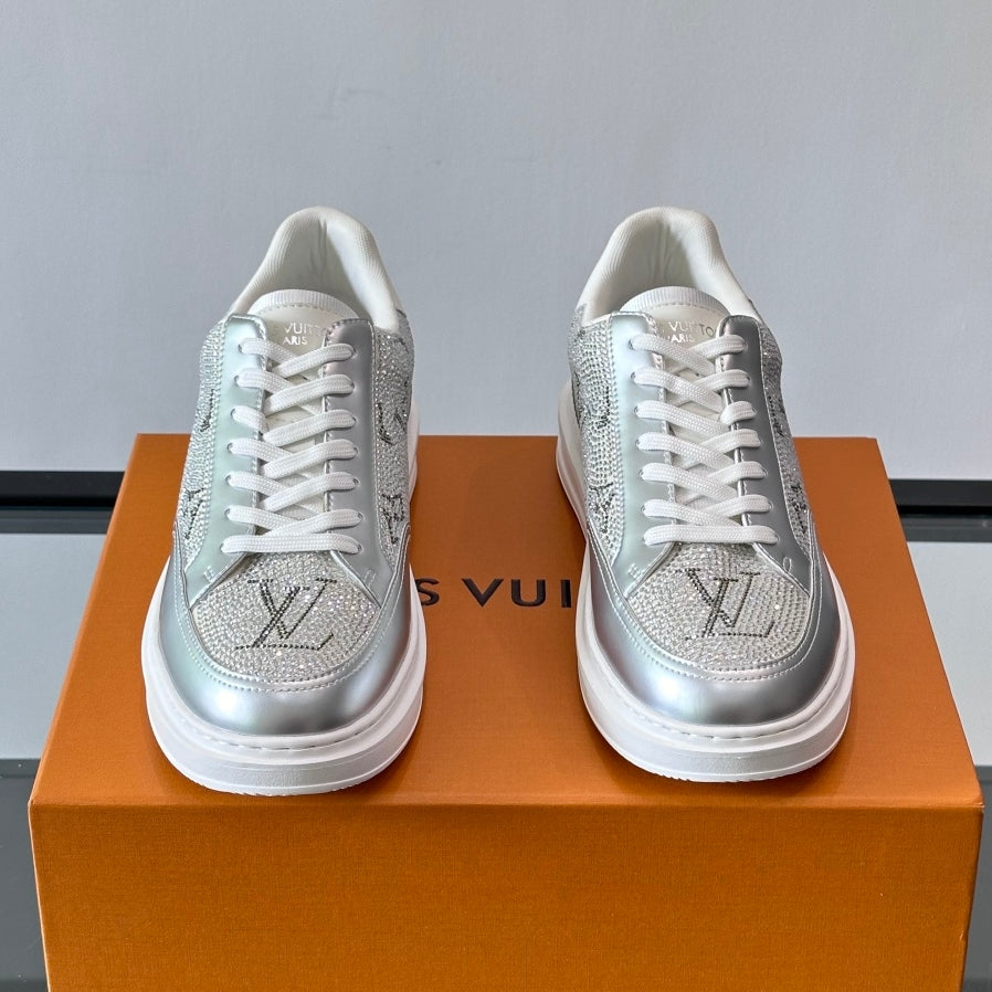 Men's casual sneakers