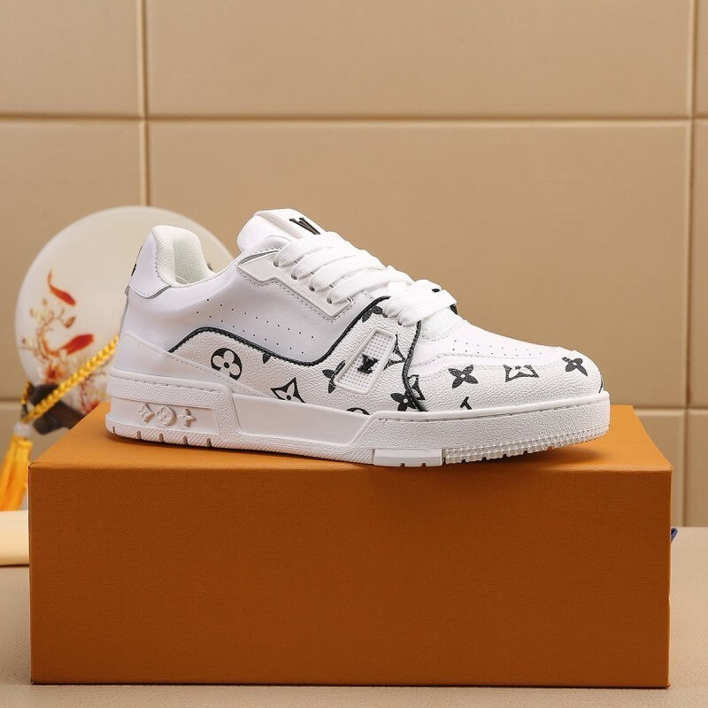 Men's casual sneakers
