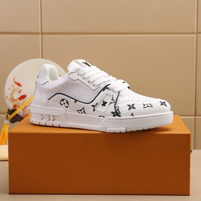 Men's casual sneakers