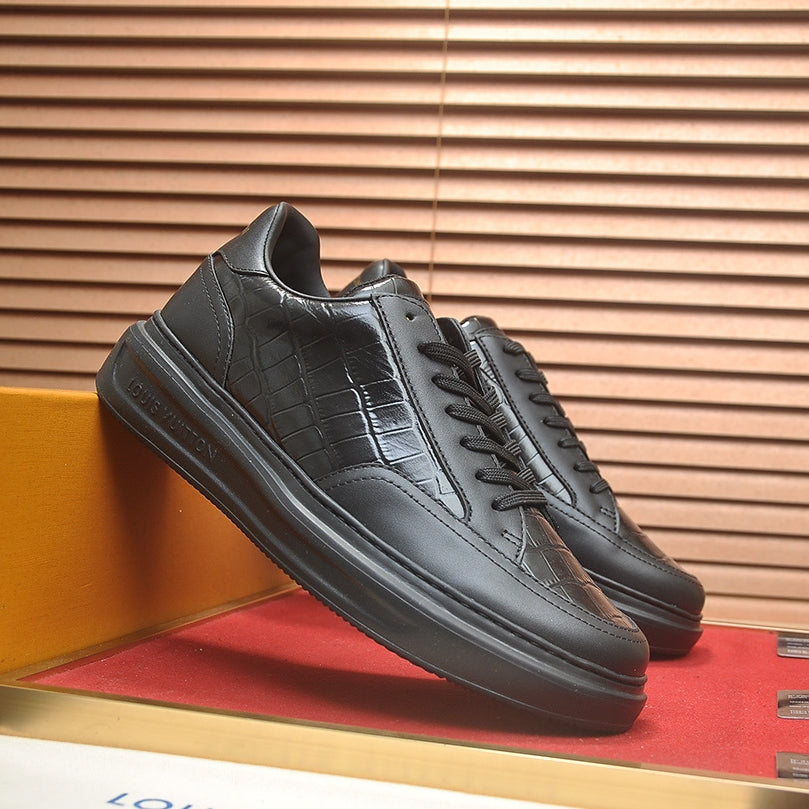 Men's casual sneakers