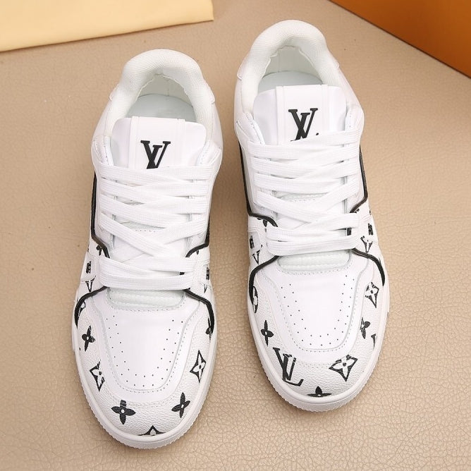 Men's casual sneakers