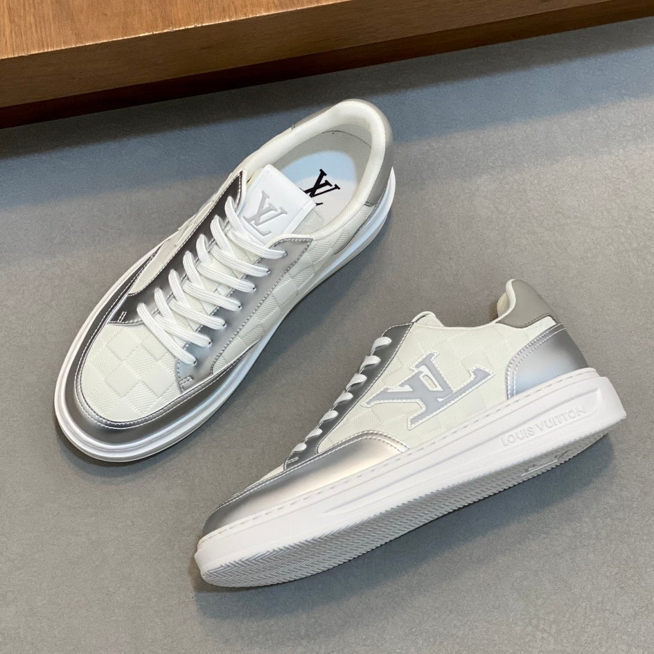 Men's casual sneakers