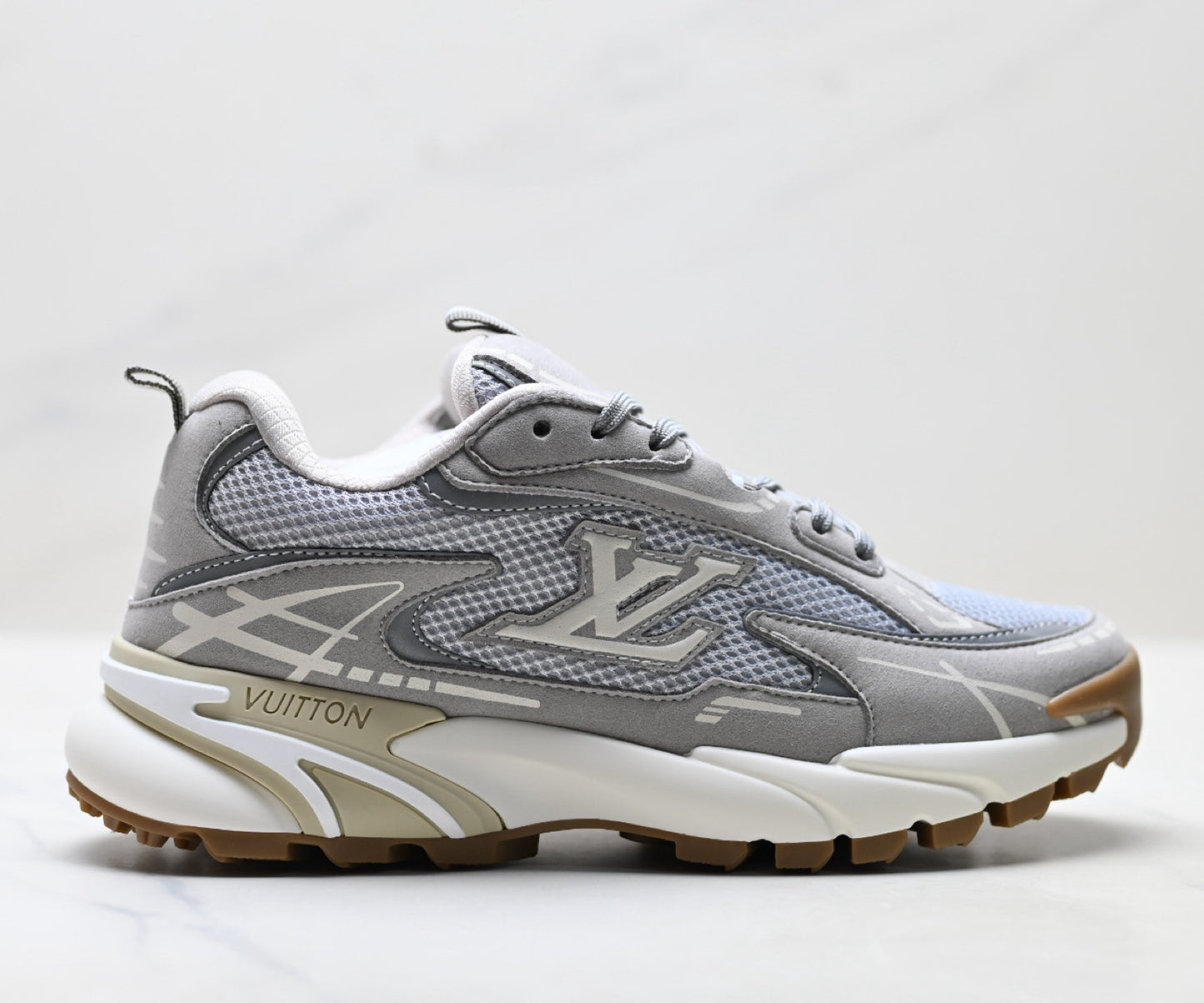 Men's casual sneakers