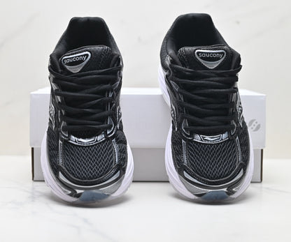Saucony Pro Grid Omni 9 Black-White Running Sneaker