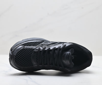 Saucony Pro Grid Omni 9 Black Running Sneaker