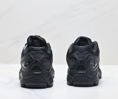 Saucony Pro Grid Omni 9 Black Running Sneaker