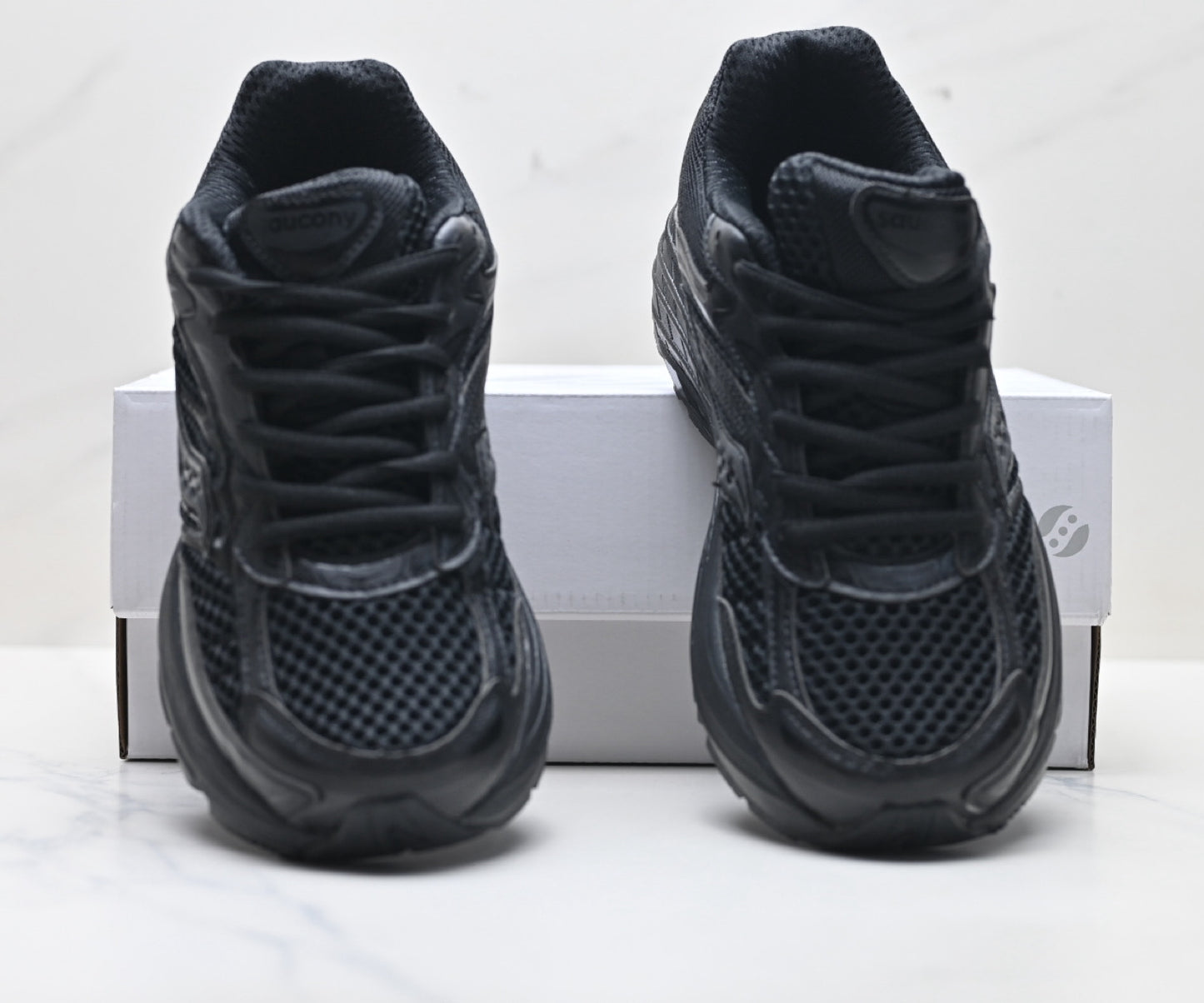 Saucony Pro Grid Omni 9 Black Running Sneaker