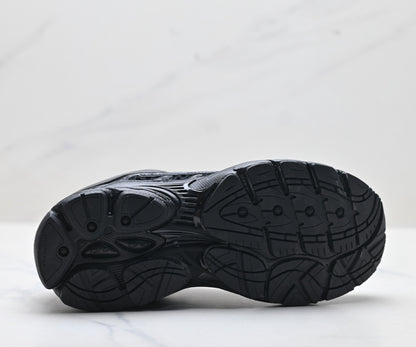 Saucony Pro Grid Omni 9 Black Running Sneaker