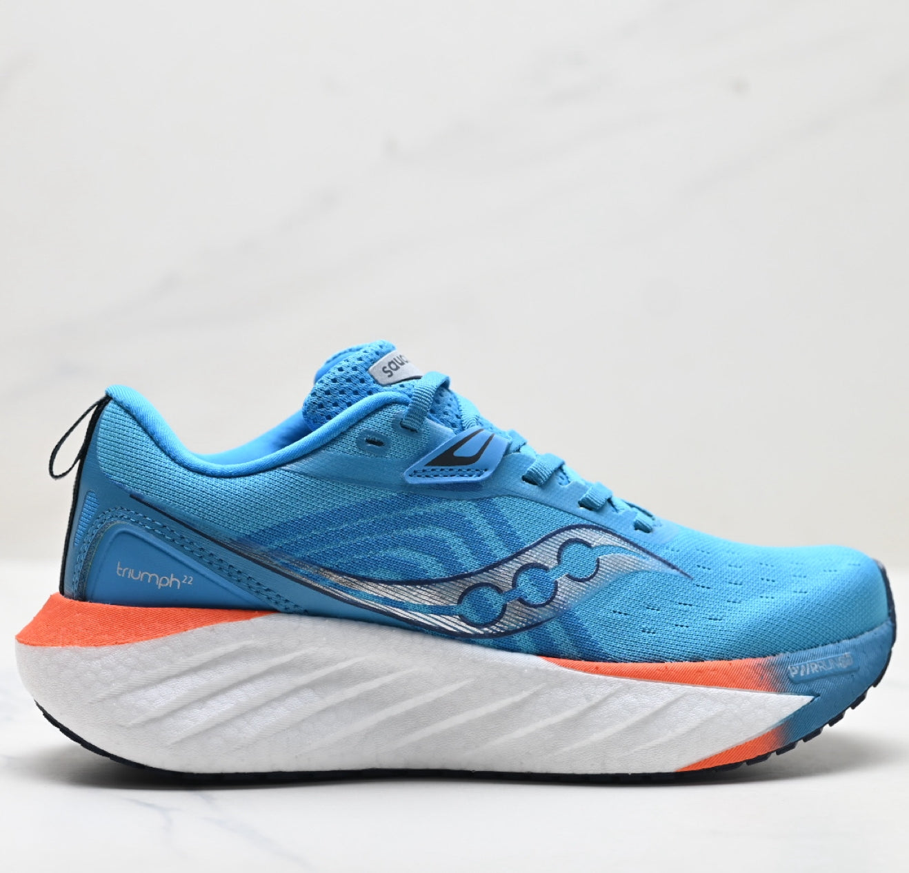 Saucony Triumph 22 Beige Ultralight Running Sneaker