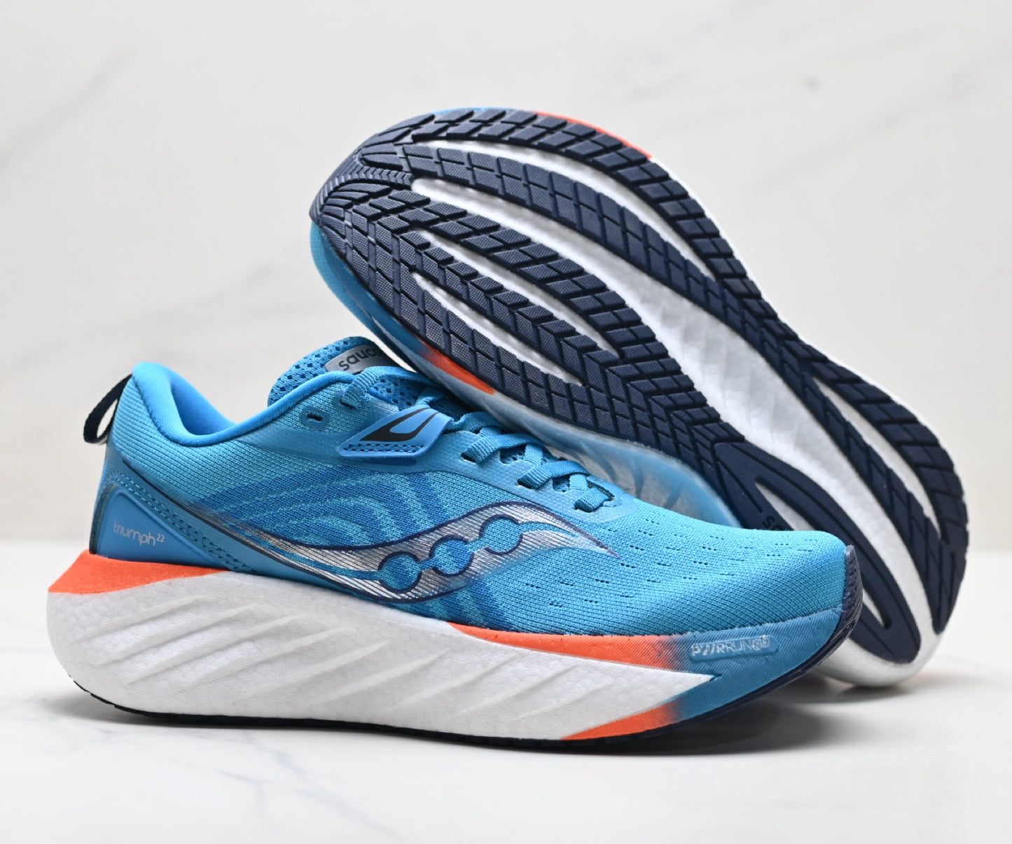 Saucony Triumph 22 Blue Ultralight Running Sneaker
