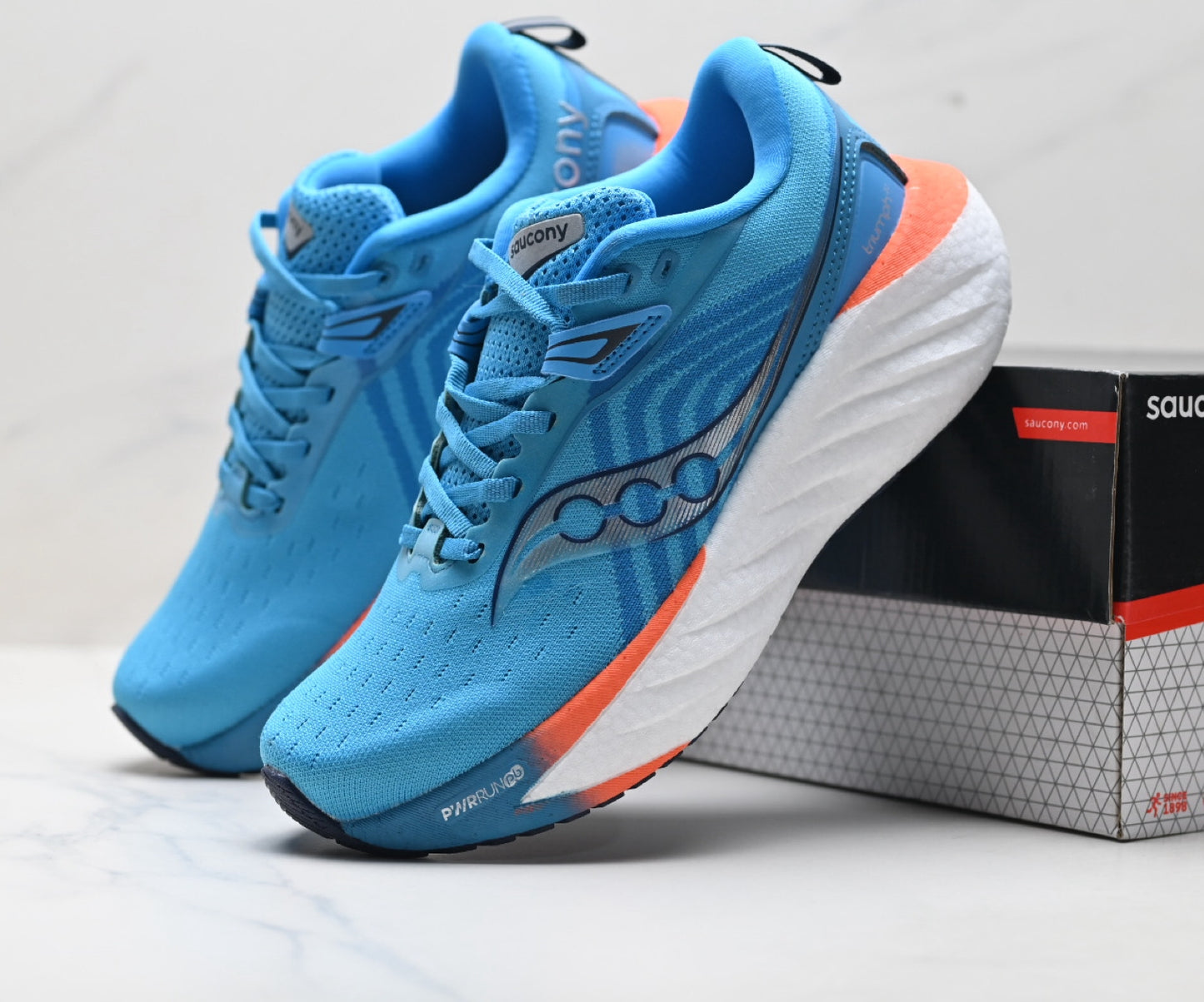 Saucony Triumph 22 Blue Ultralight Running Sneaker