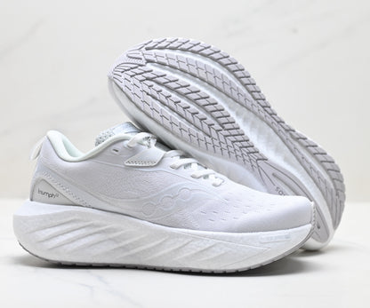 Saucony Triumph 22 White Ultralight Running Sneaker
