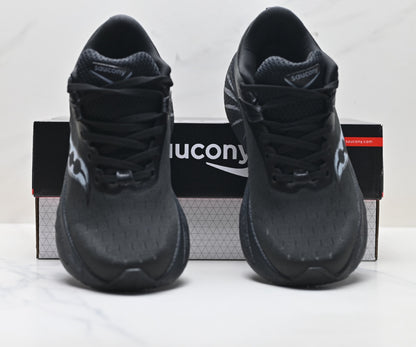 Saucony Triumph 22 Black Ultralight Running Sneaker