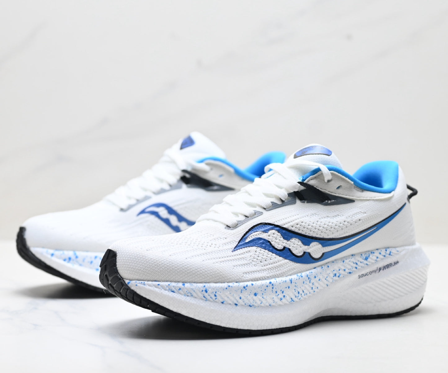Saucony Triumph 21 White-Blue Ultralight Running Sneaker