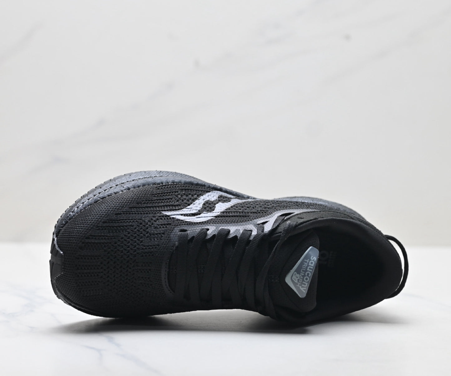 Saucony Triumph 21 Black Ultralight Running Sneaker