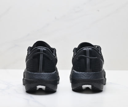 Saucony Triumph 21 Black Ultralight Running Sneaker