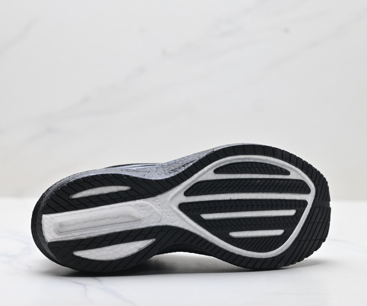 Saucony Triumph 21 Black Ultralight Running Sneaker