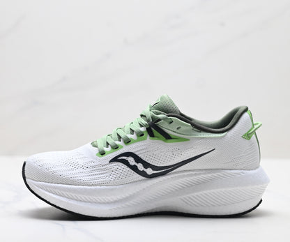 Saucony Triumph 21 White-Black Ultralight Running Sneaker