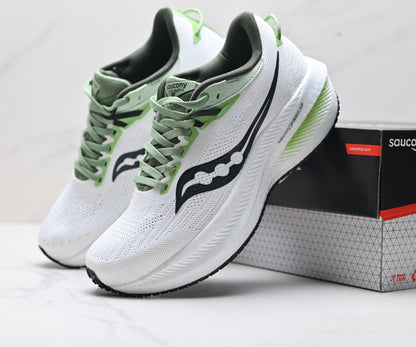 Saucony Triumph 21 White-Black Ultralight Running Sneaker