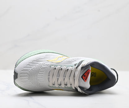 Saucony Triumph 21 Gray-Orange Ultralight Running Sneaker