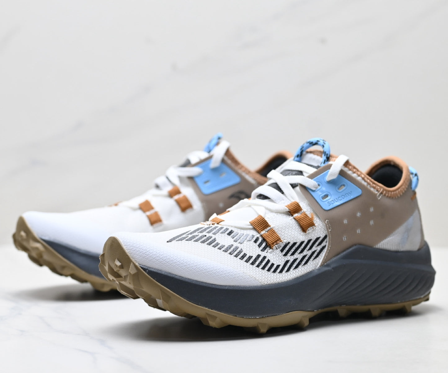 Saucony ENDORPHIN RIFT Brown Men‘s Running Sneaker