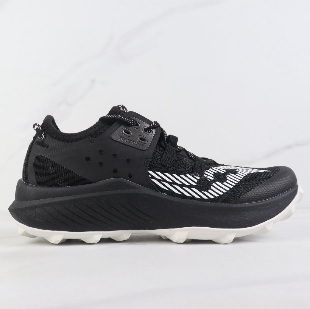 Saucony ENDORPHIN RIFT Red Men‘s Running Sneaker