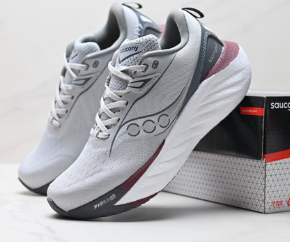 Saucony Triumph 22 Gray-White Ultralight Running Sneaker