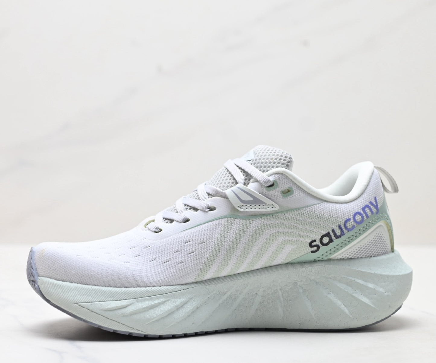 Saucony Triumph 22 White-Blue Ultralight Running Sneaker