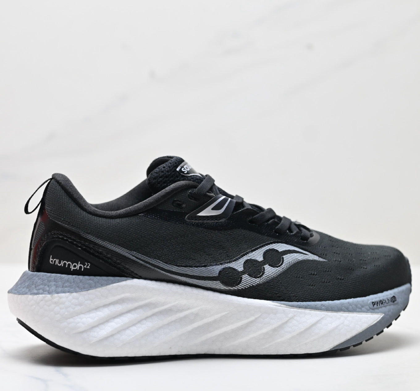Saucony Triumph 22 Beige Ultralight Running Sneaker