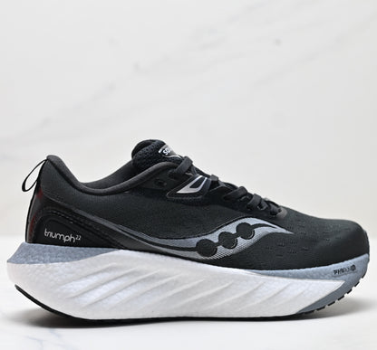 Saucony Triumph 22 Beige Ultralight Running Sneaker