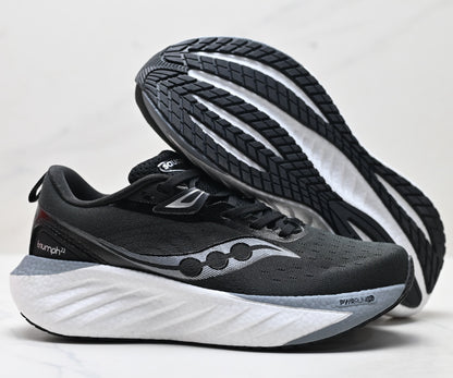 Saucony Triumph 22 Black-White Ultralight Running Sneaker