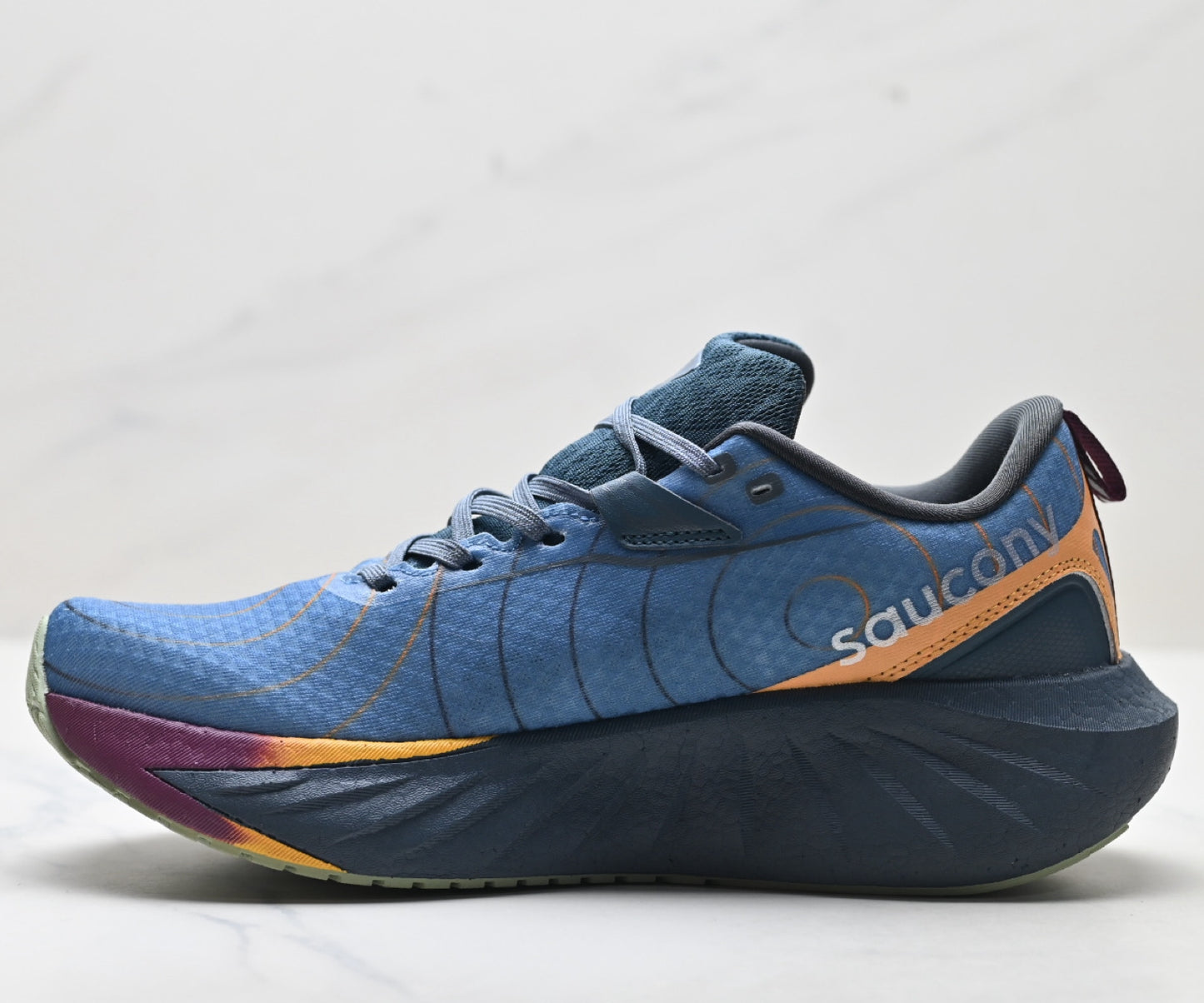 Saucony Triumph 22 Blue-Black Ultralight Running Sneaker