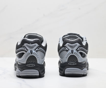 Saucony Pro Grid Omni 9 Black-Silver Men’s Running Sneaker