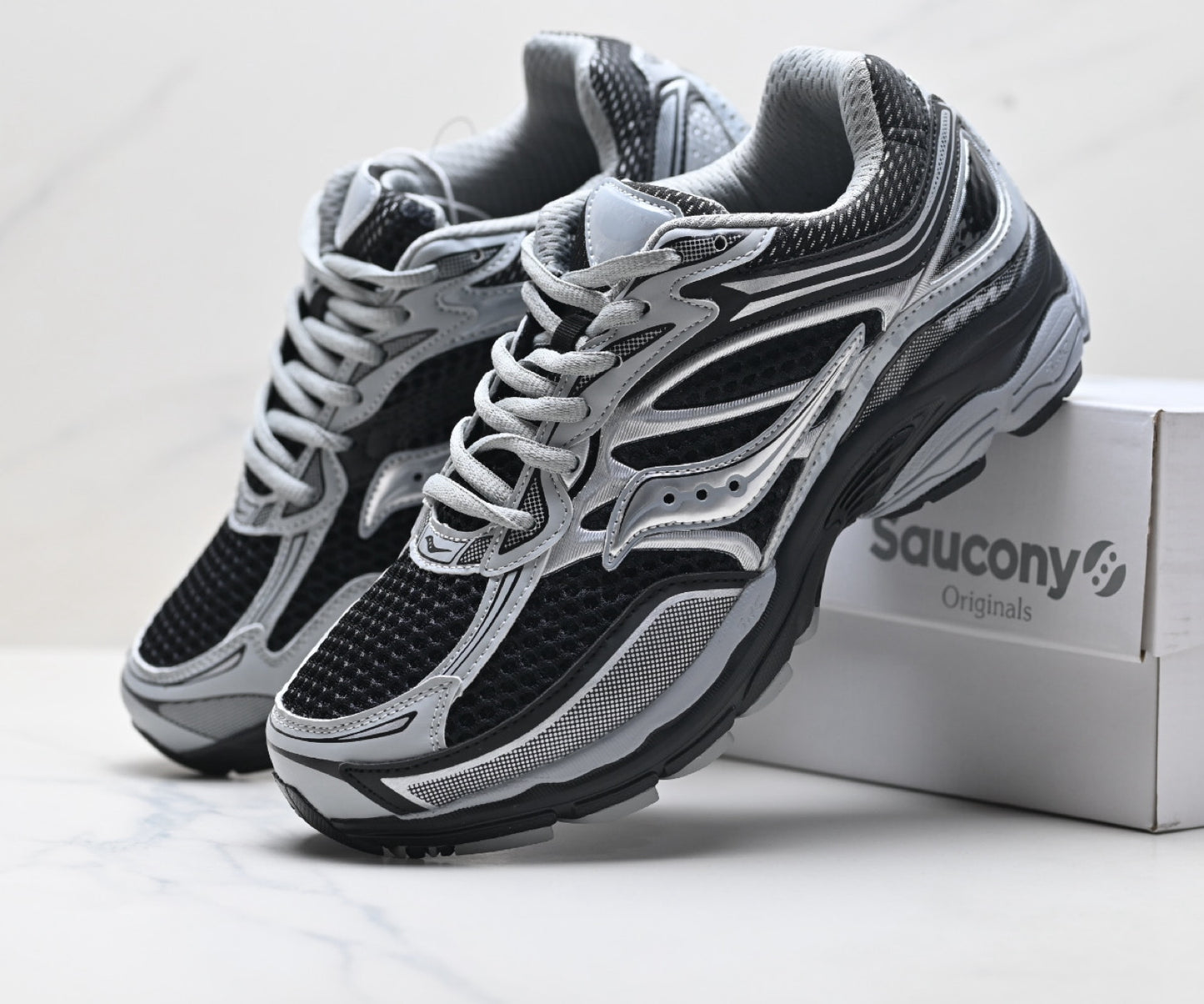 Saucony Pro Grid Omni 9 Black-Silver Men’s Running Sneaker